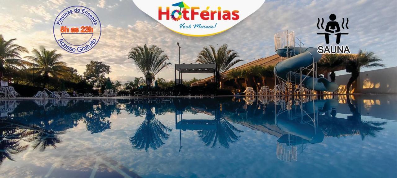Hotferias: Lakeside Flat In With Fishing Access *