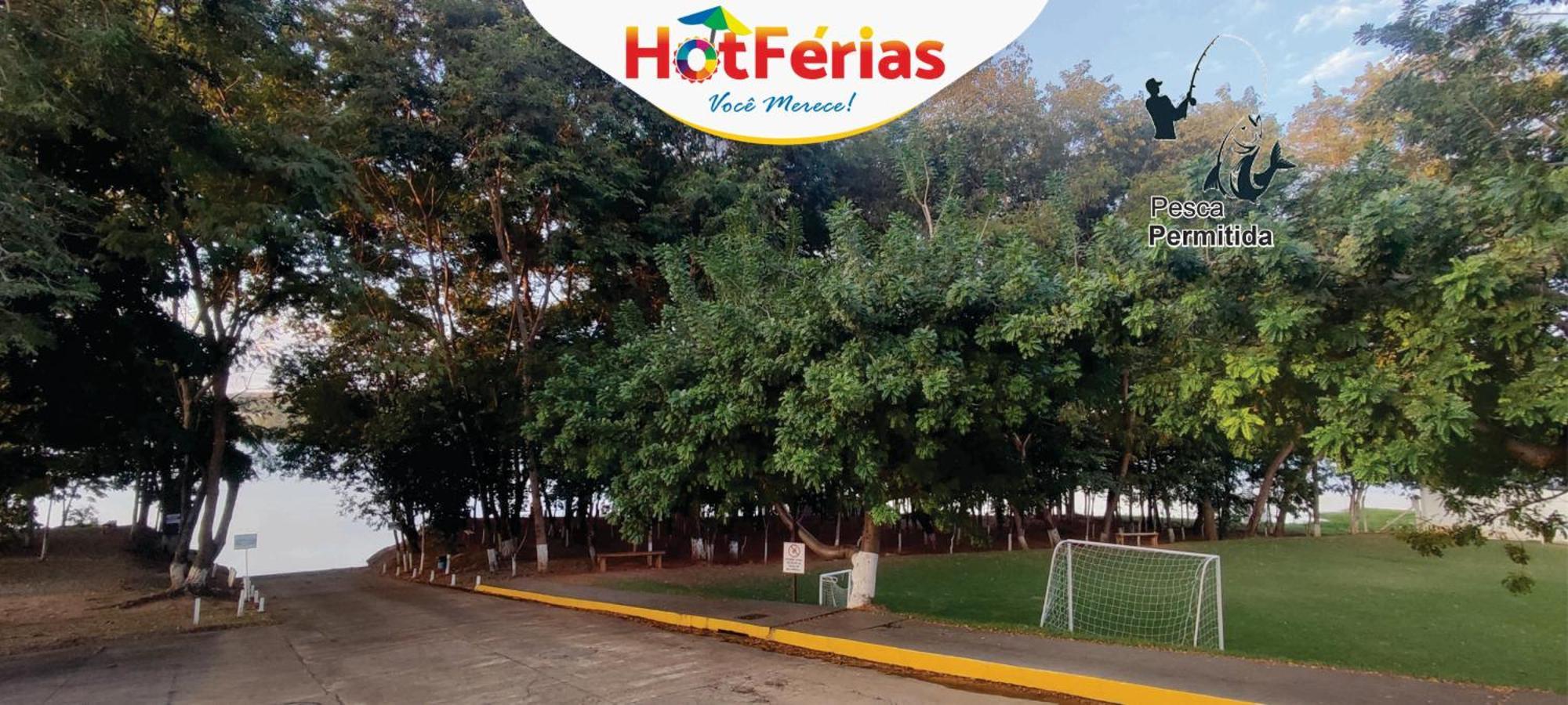 Aparthotel Hotferias: Lakeside Flat In With Fishing Access Caldas Novas